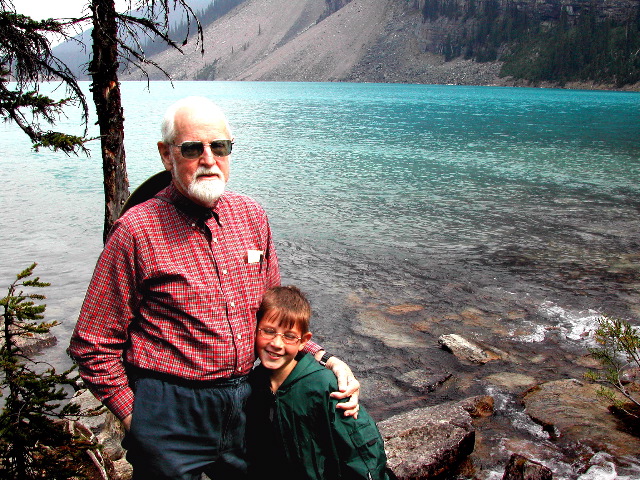 Arthur & Aron, Moraine Lake