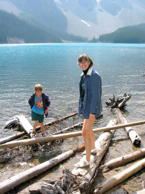 Natan & Mia, Moraine Lake