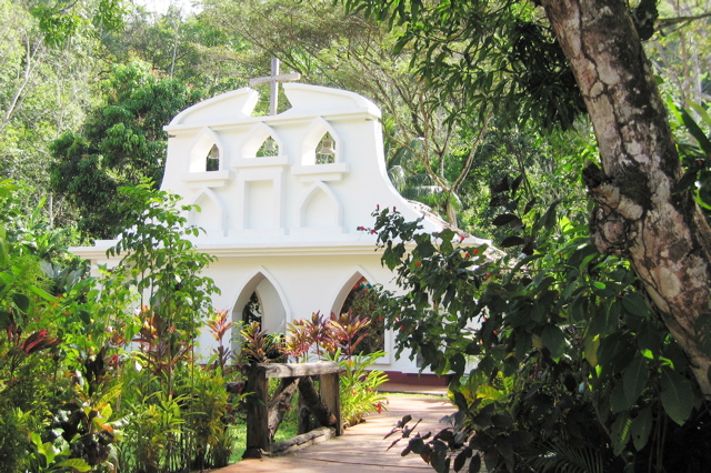 Villa Lapas--Santa Lucia church