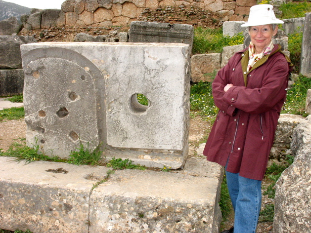 25. Priestess's seat, Delphi