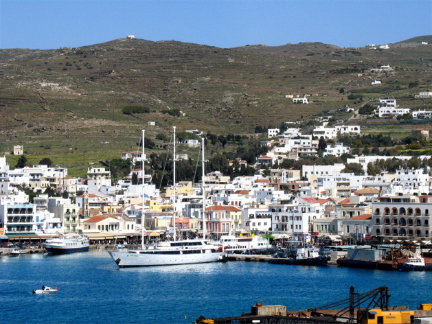 55. Paros, Panorama in harbor