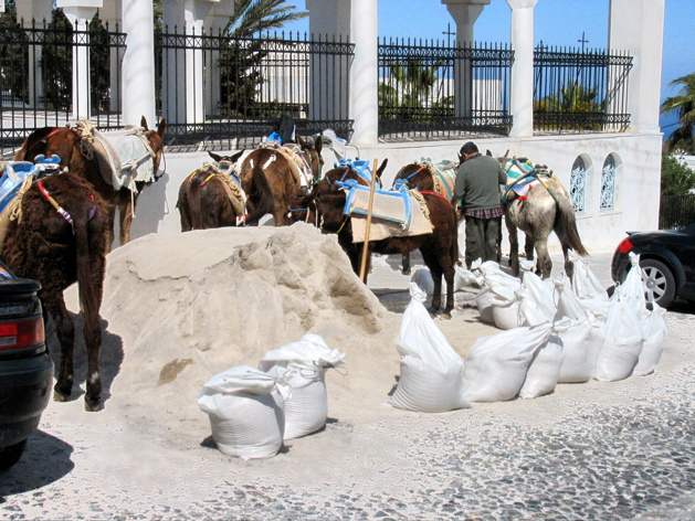 68. Santorini, donkey transport